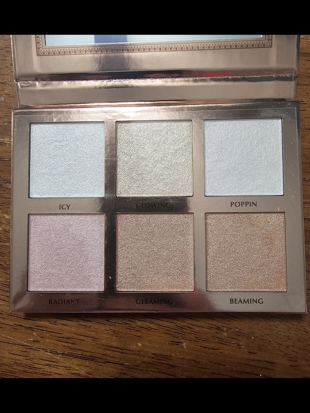 Ace Beaute Glow Essentials Highlighter Palette